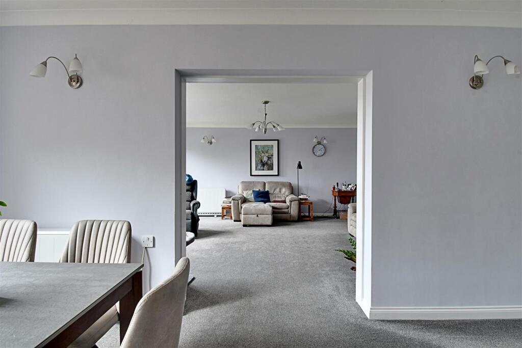 Dining Room 3.jpg