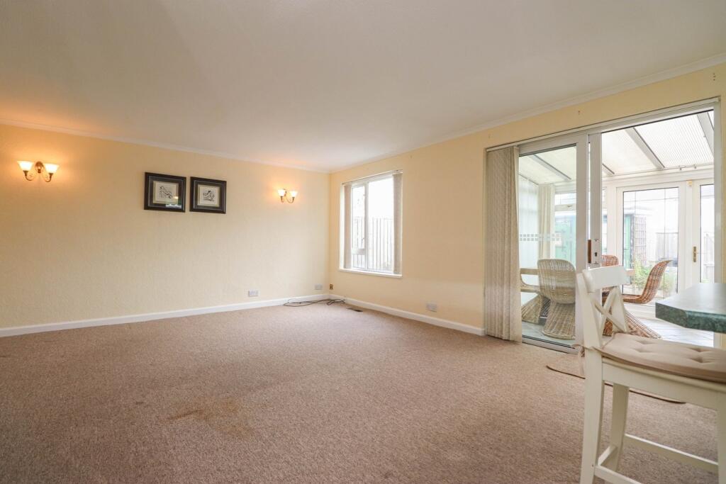 Lounge to Conservatory