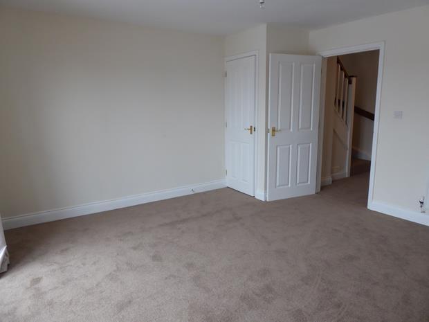 35CollegeStreetLoun2021