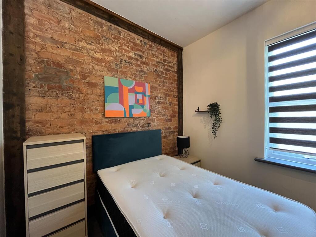 Room 5