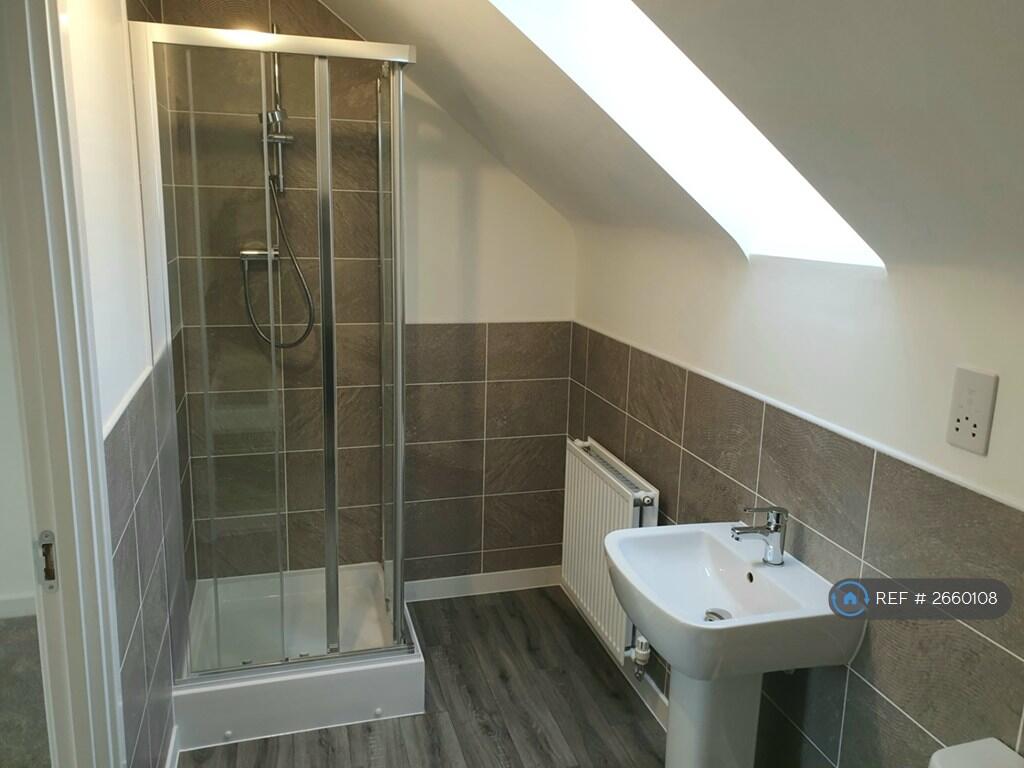 En-Suite Master Bedoorm