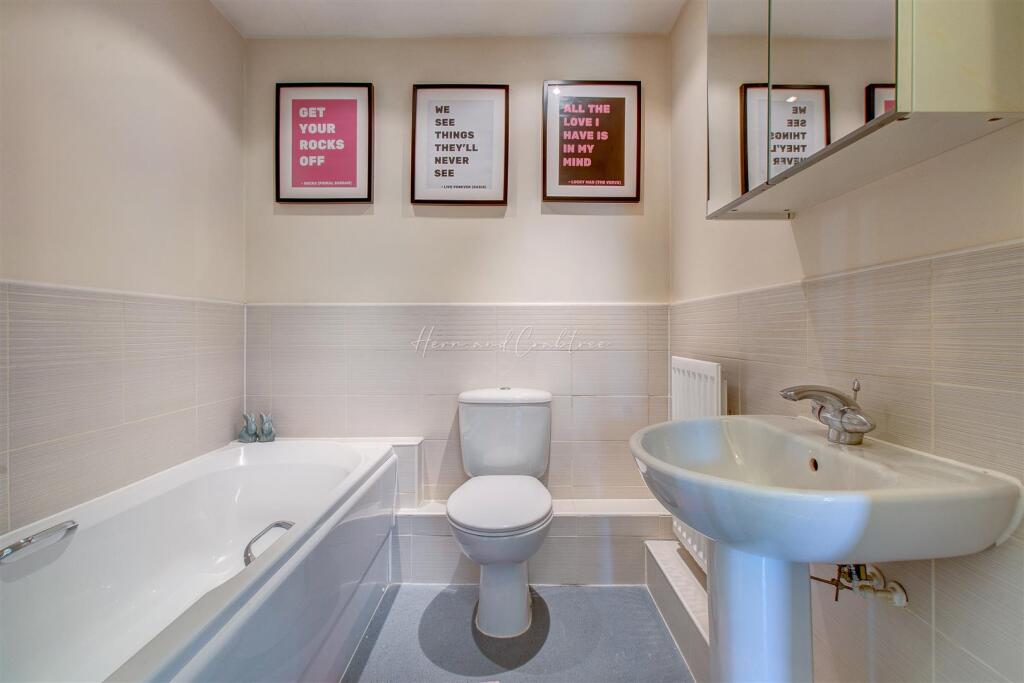 Ffordd James Mcghan, HernCrabtree (17).jpg