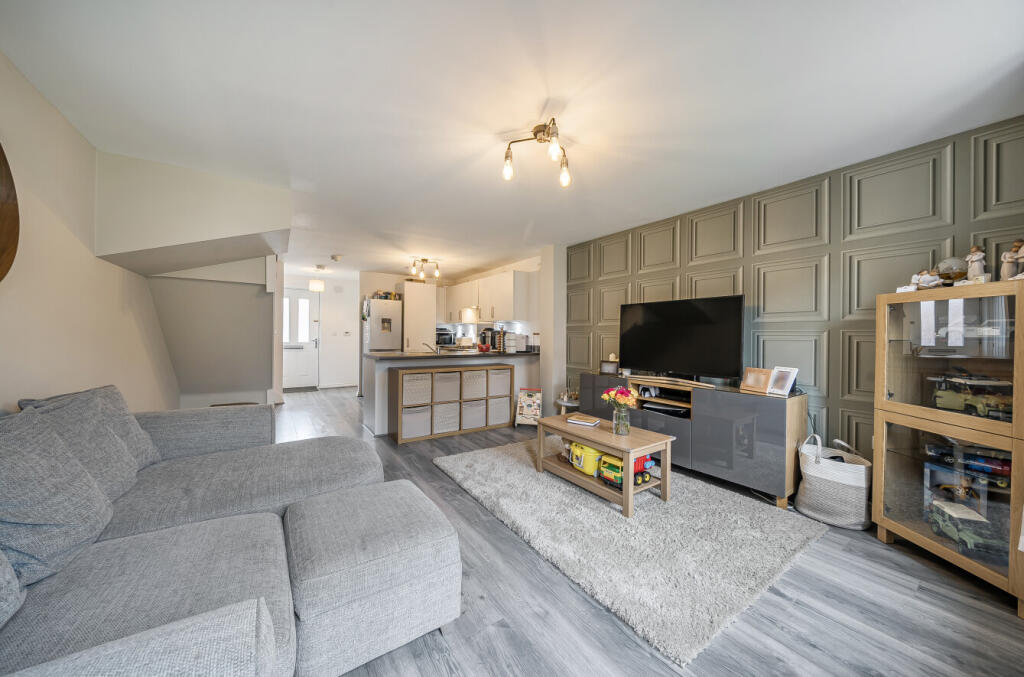 1343267-7-68aede3...