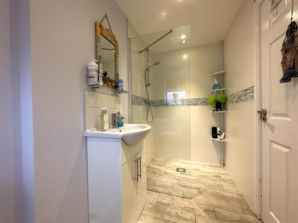 Ground Floor Shower Room 695