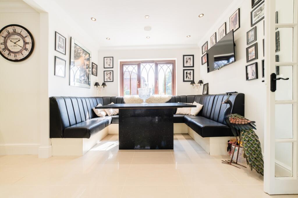 Award-winning Media team on EVERY Listing_45