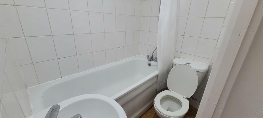 Upstairs Bathroom