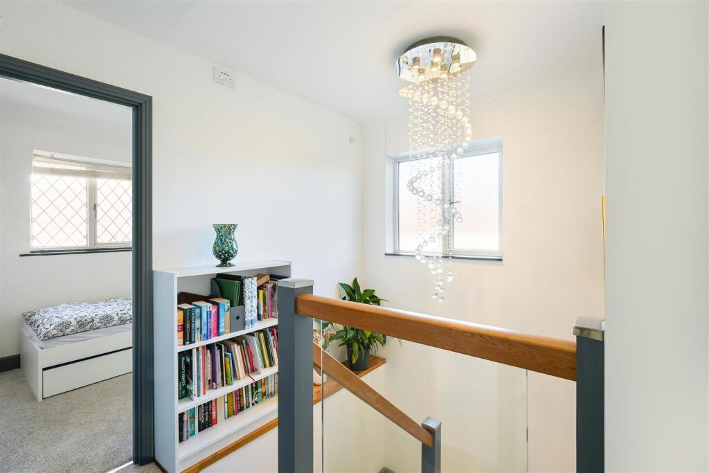 ASHCOMBE TERRACE, 12- (2).jpg