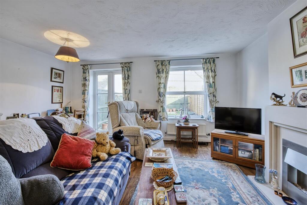 7-Selects-33 Dexters Way Warmington-22_HDR.jpg