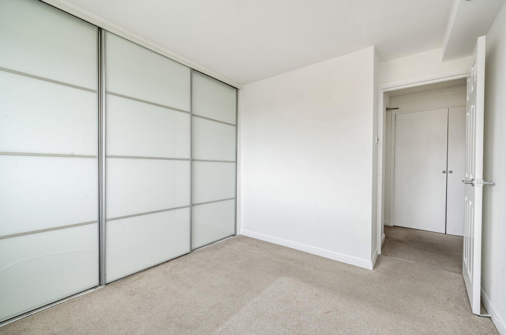 1304262-18-684086...