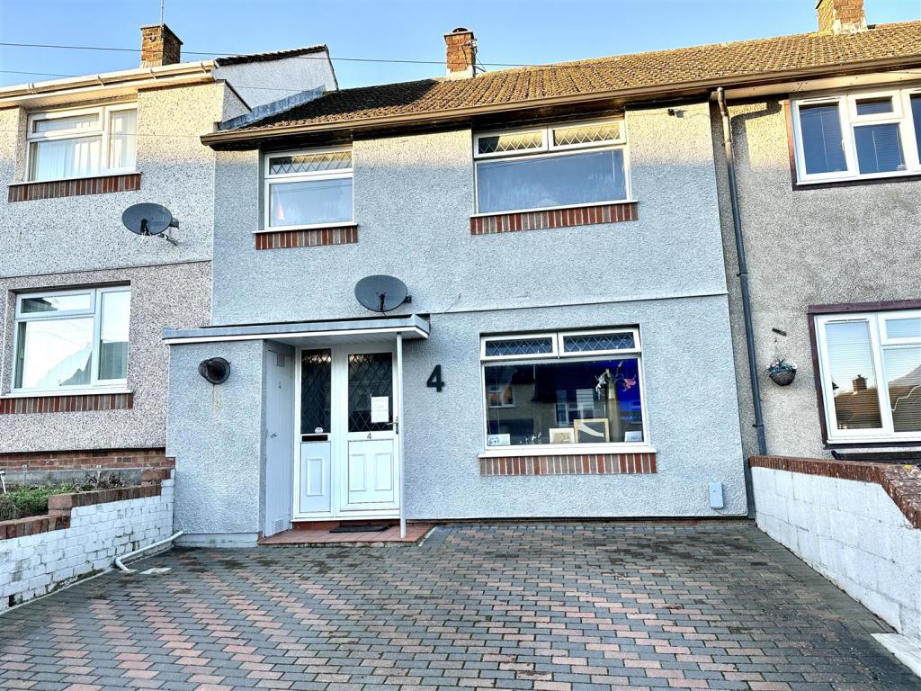 4 Somerset Way.jpeg