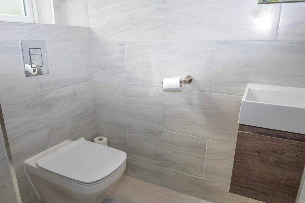 En-suite 2
