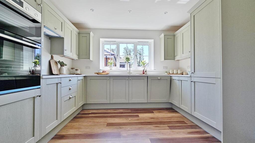 Kitchen/Breakfast Room