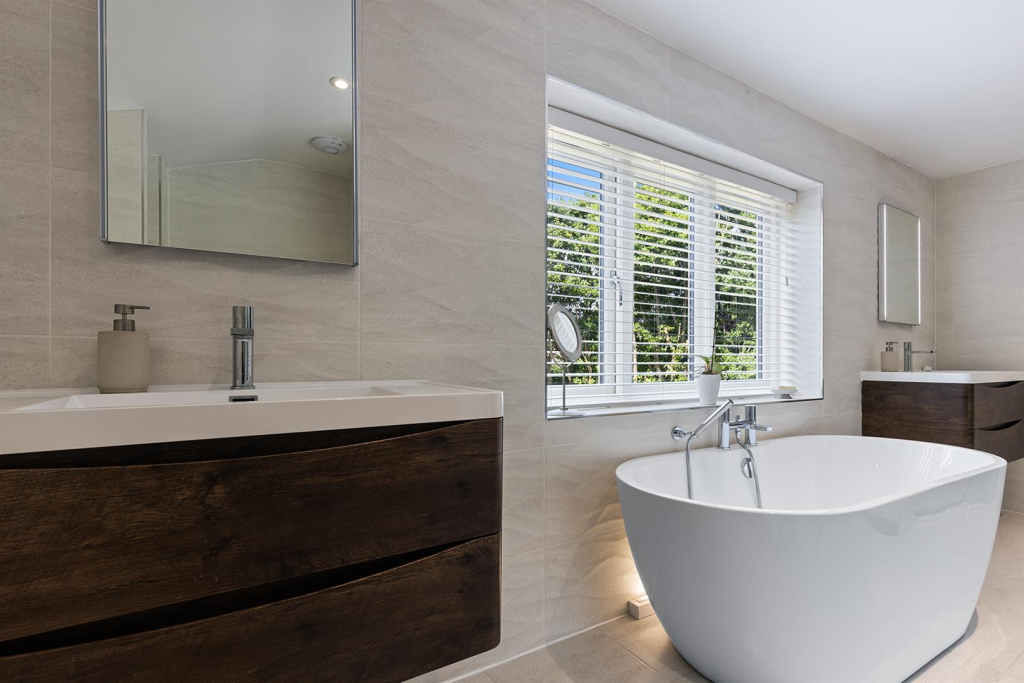 3 Cantenbury,Cresc, Sheffield 35_297.png