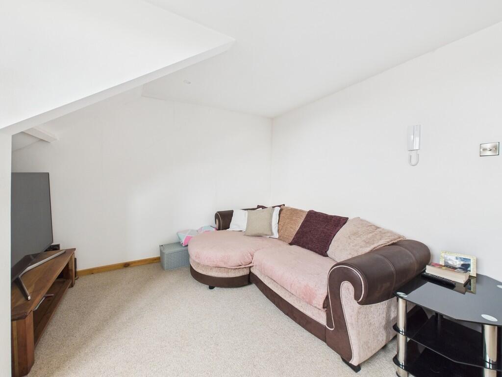 CAM03974G0-PR0113...