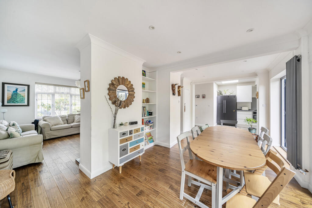 1327445-7-6879386...