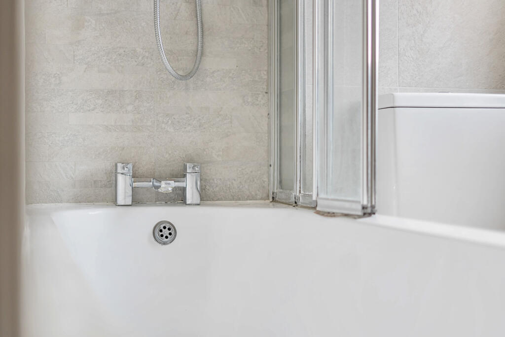 1339739-16-689b4e...