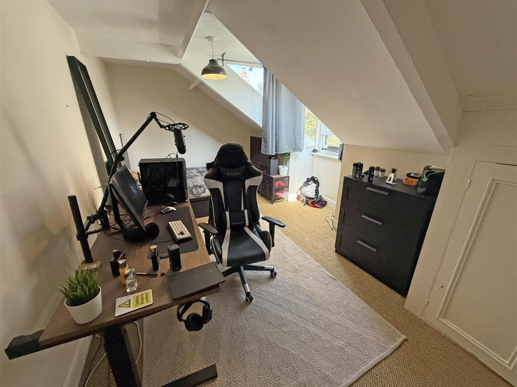 Bedroom.jpg