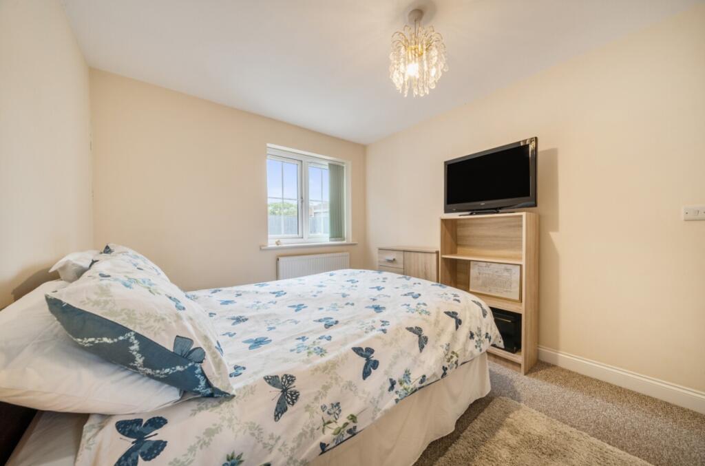 1342568-10-68a85e304b57c