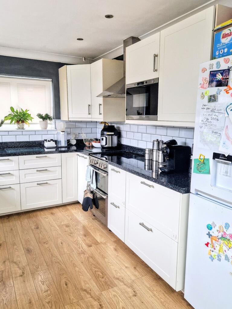 KITCHEN4 (2)