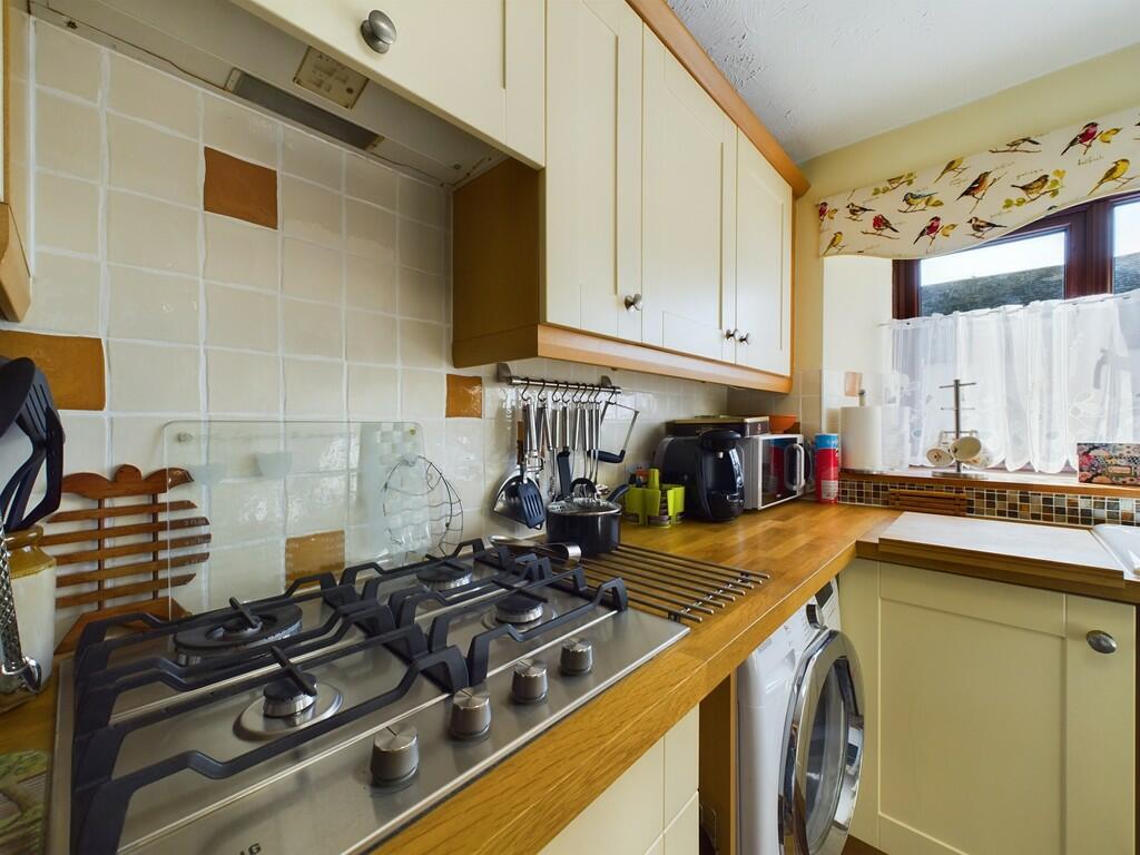 CAM02089G0-PR0325...