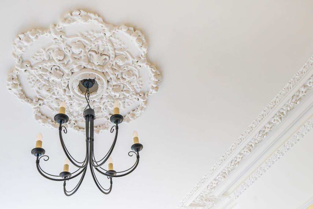 Ceiling rose