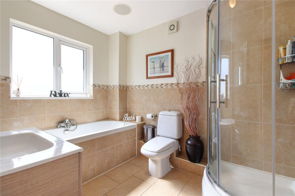 En Suite Bathroom