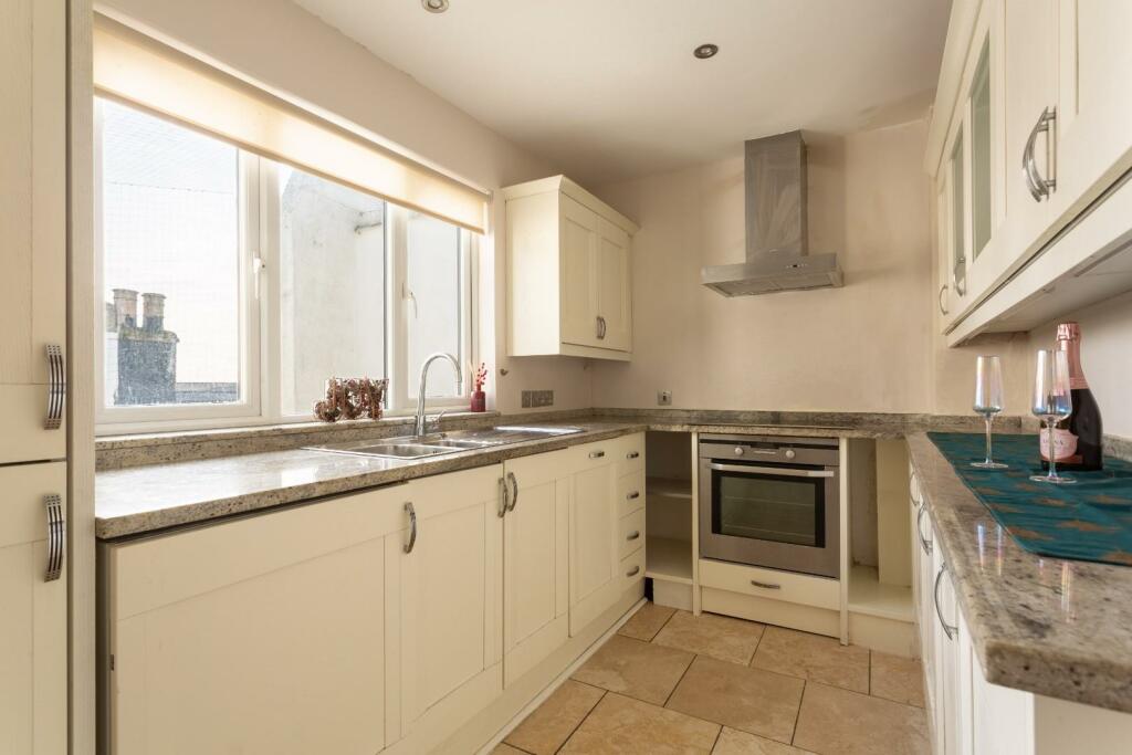Chester Court-15.jpg