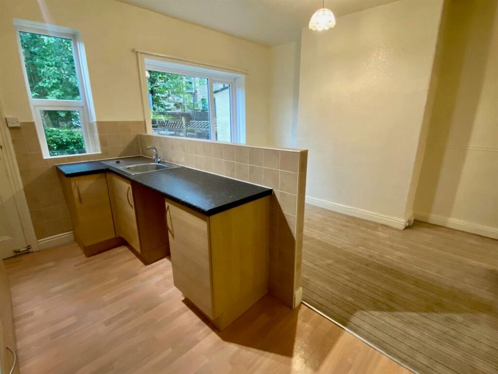kitchen diner 1.jpg