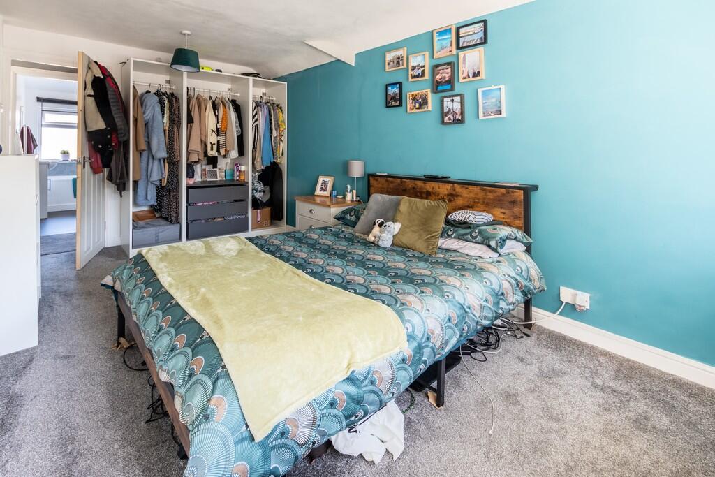 Bedroom 1B