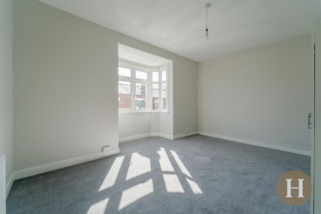 Hadleigh Estate Agents-1.jpg