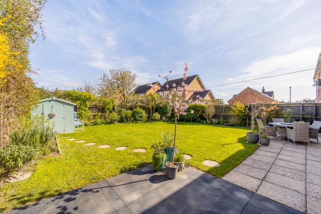 2 St Marys Gardens (Cowbit)-11