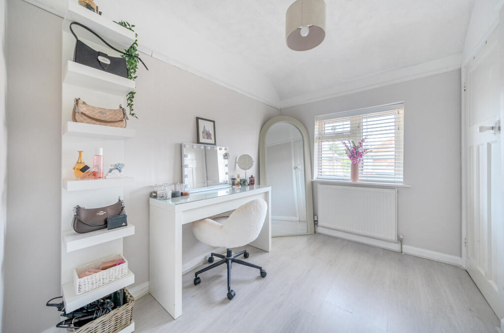 1304071-31-6840a033e65ac