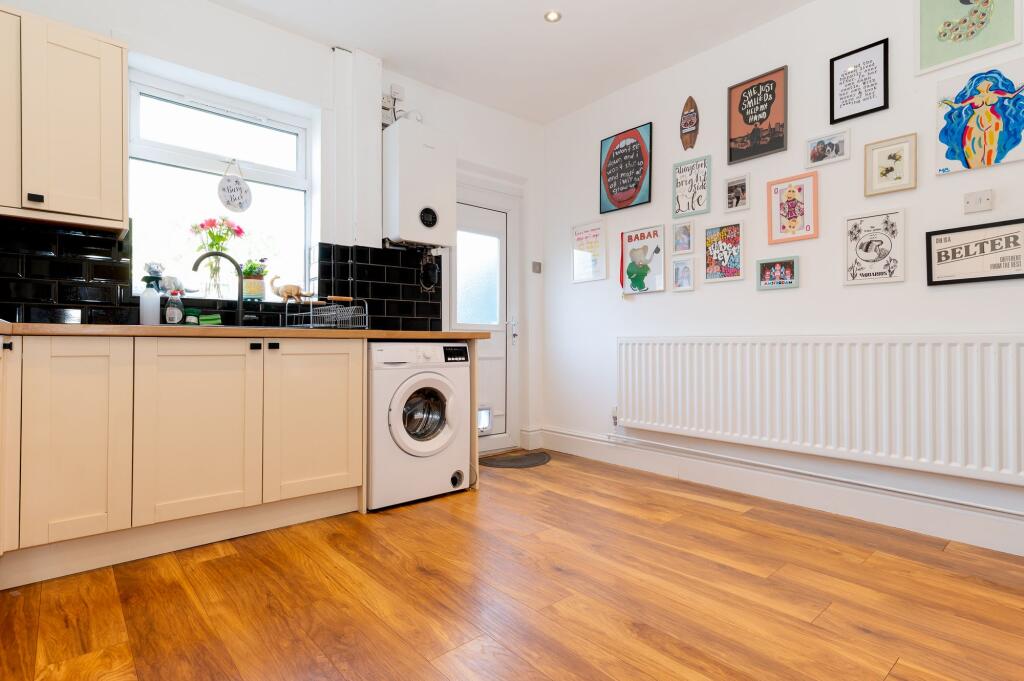 KITCHEN/DINER AND LIVING ROOM