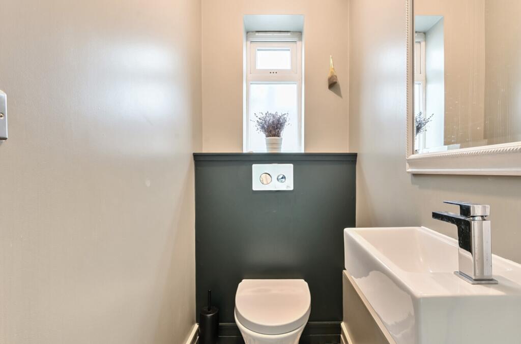 1315266-21-685d2418794fd