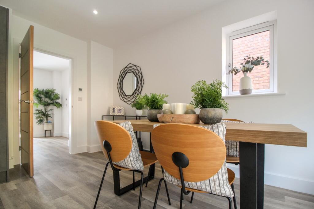 F7A5463F-82A9-4EA0-A074-8C77ED42499D