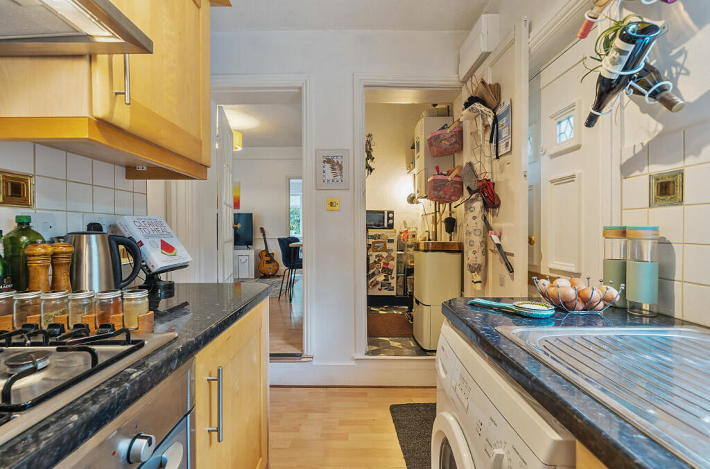 1328272-1-6887b4f...