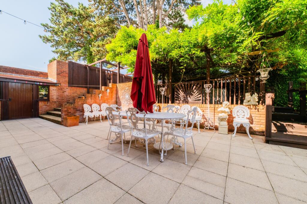 Award-winning Media team on EVERY Listing_60