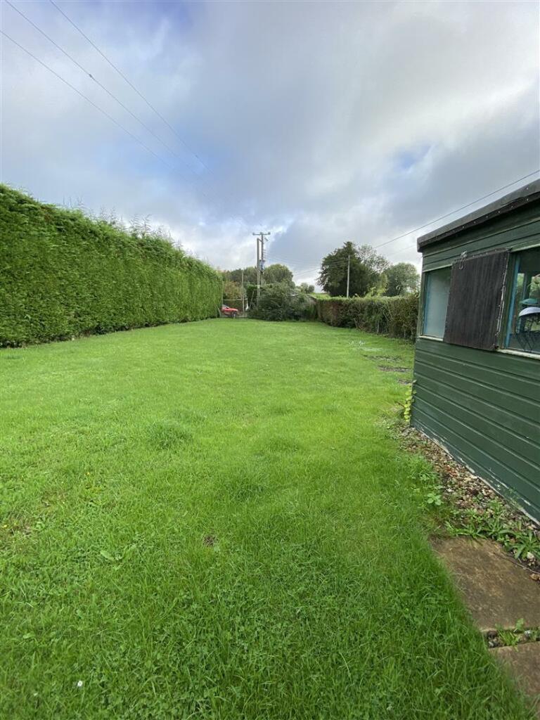 2 Wisdom Lane Garden 7.jpg