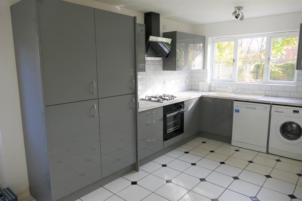 Breakfast Kitchen a