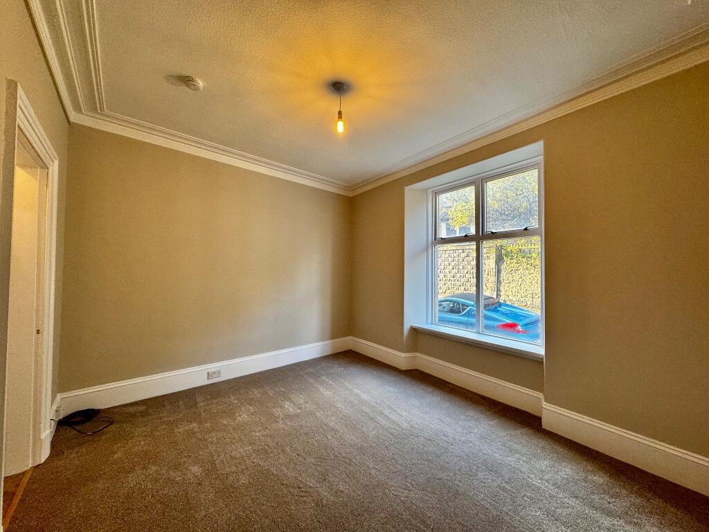 Bedroom / Living