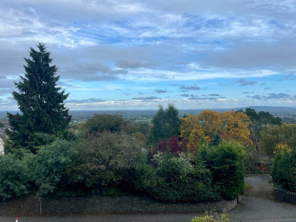 Clear views of the Severn valley