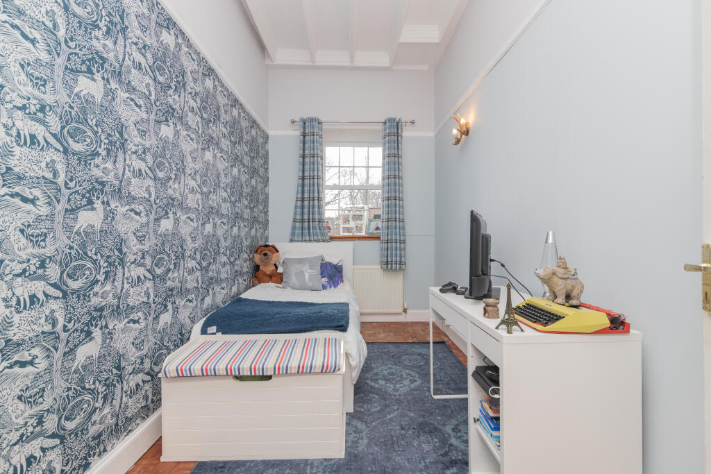 Bedroom/Office/Study
