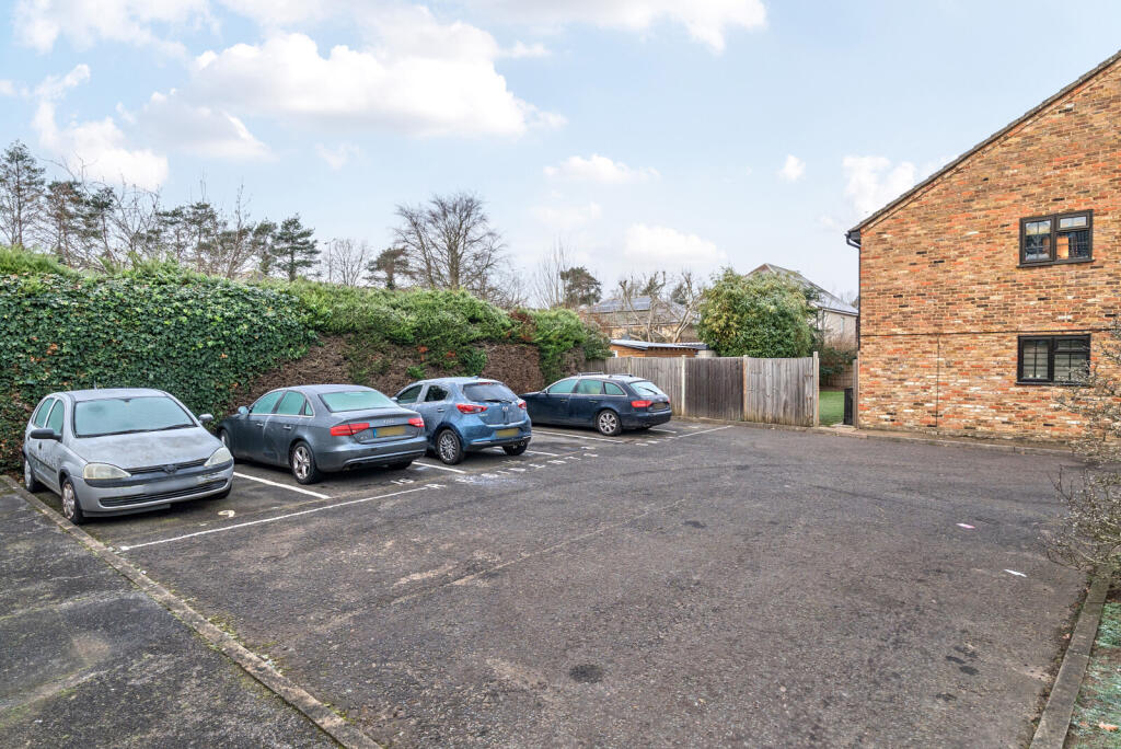 1393029-4-695cda6...