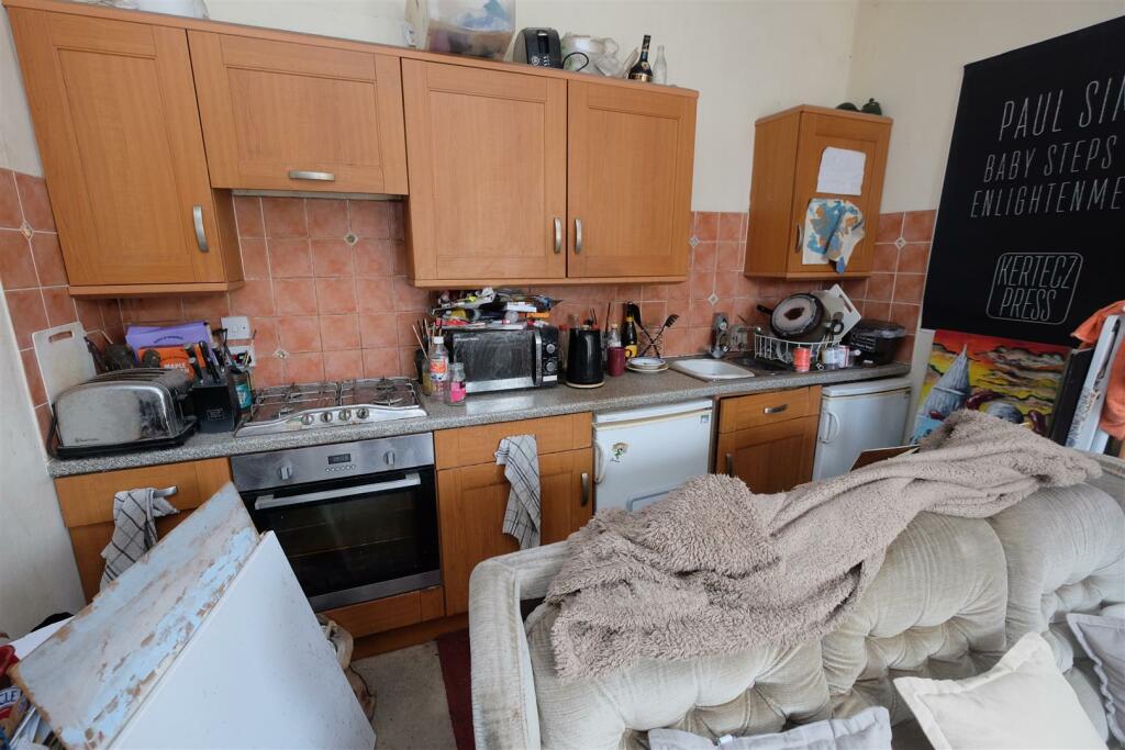 12 North Street, Southville, Bristol BS3 1HT High 