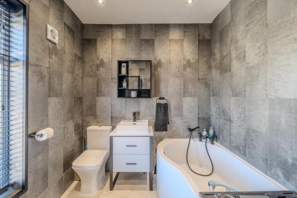 19 Park Terrace-9.jpg