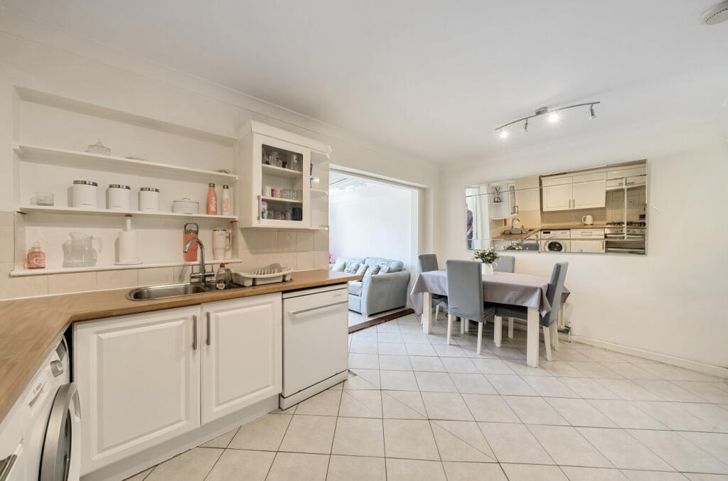 1318380-2-6863d78...