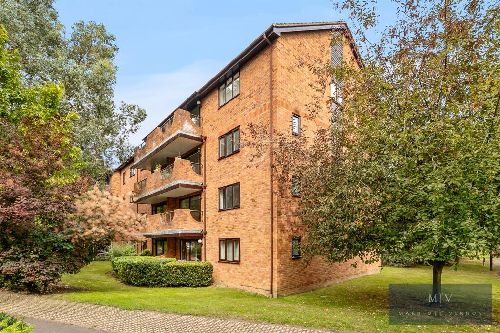 Campion Close 38 MV-17.jpg