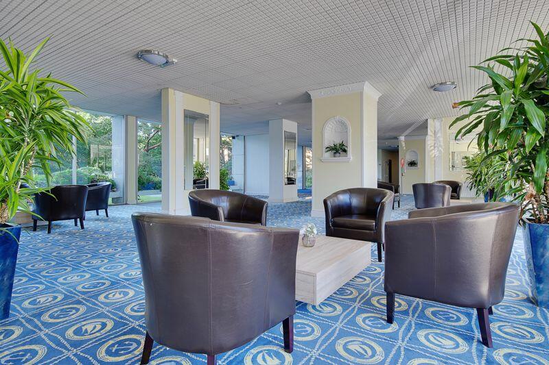 Communal Entrance Lobby