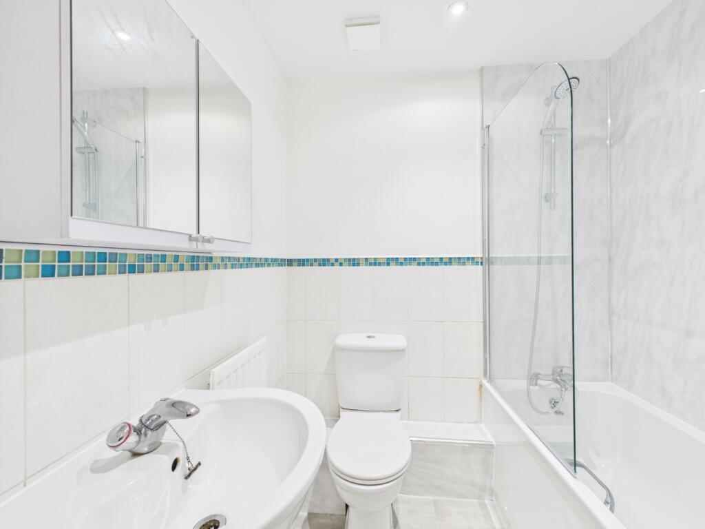 CAM01909G0-PR0323-STILL001