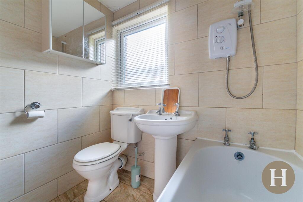 Hadleigh Estate Agents-17.jpg